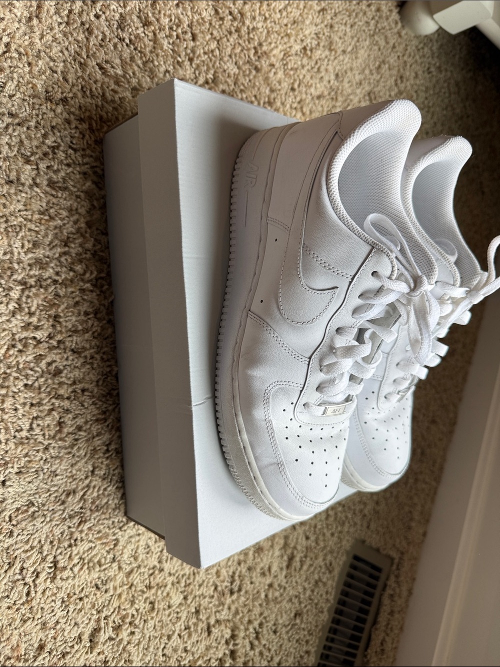 Nike Air Force 1